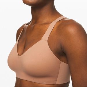 34 E Lululemon Hold true bra nwt